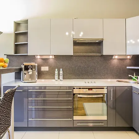 Exclusive Aparthotel 4*