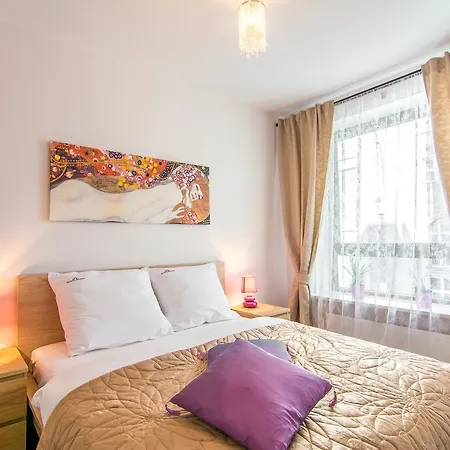 Exclusive Aparthotel 4*
