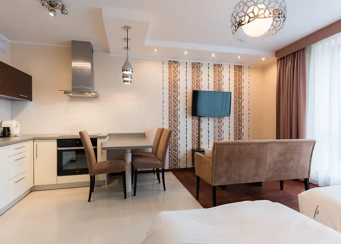 Exclusive 4* Warszawa