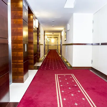 Exclusive 公寓式酒店 4*